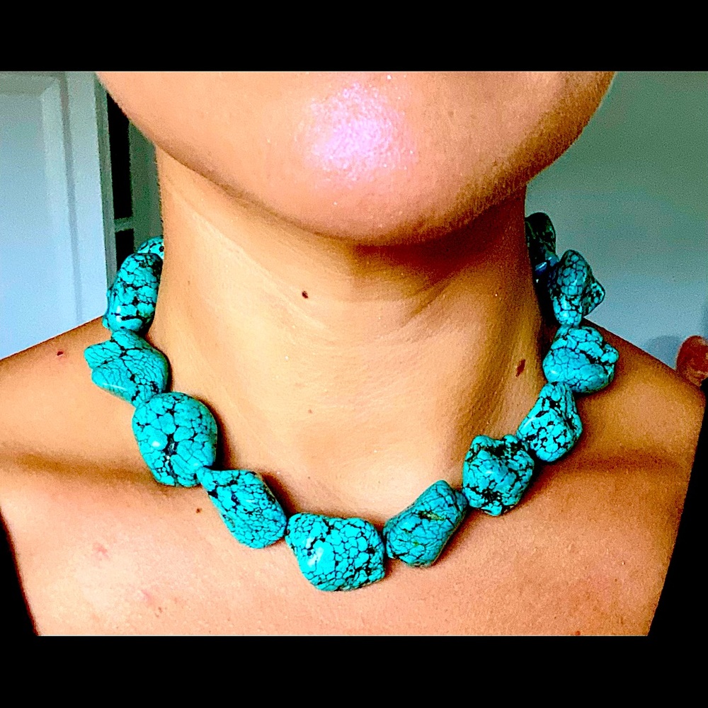 BEAUTIFUL GENUINE TURQUOISE STONE CHOKER